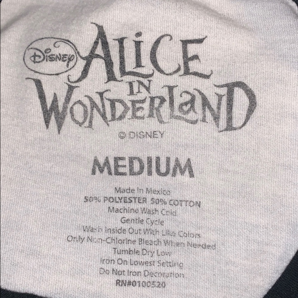 Alice in Wonderland - Cheshire Cat Baseball Tee - Picture 5 of 5